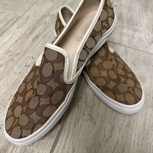 COACH women’s Chrissy style, signature logo Slip-On Canvas Shoes, size 10